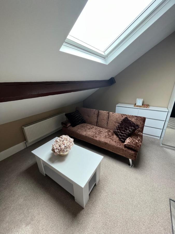 Private & Modern En-Suite Rooms Town Centre Self Check-In Barnsley Exterior photo