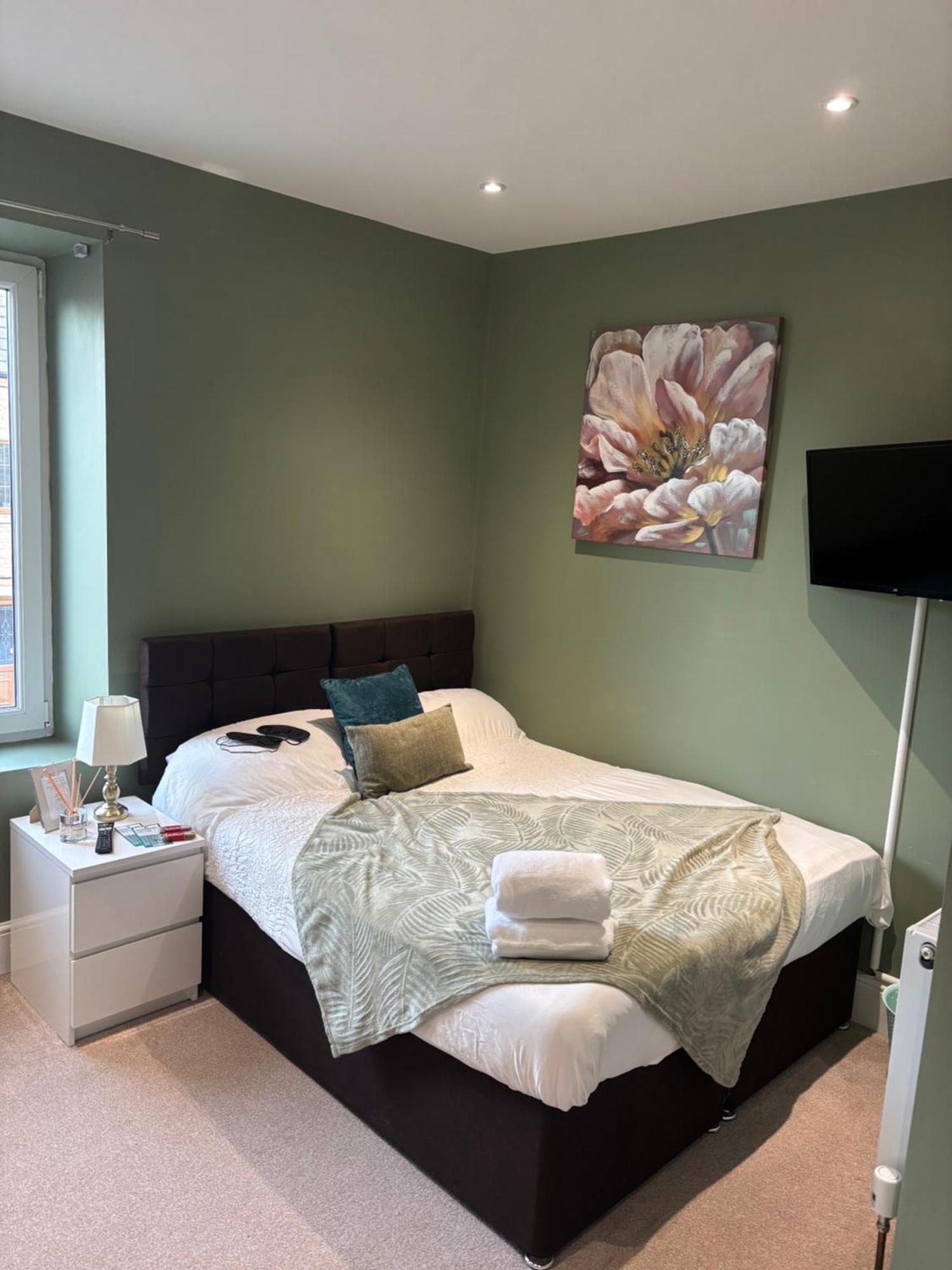 Private & Modern En-Suite Rooms Town Centre Self Check-In Barnsley Exterior photo
